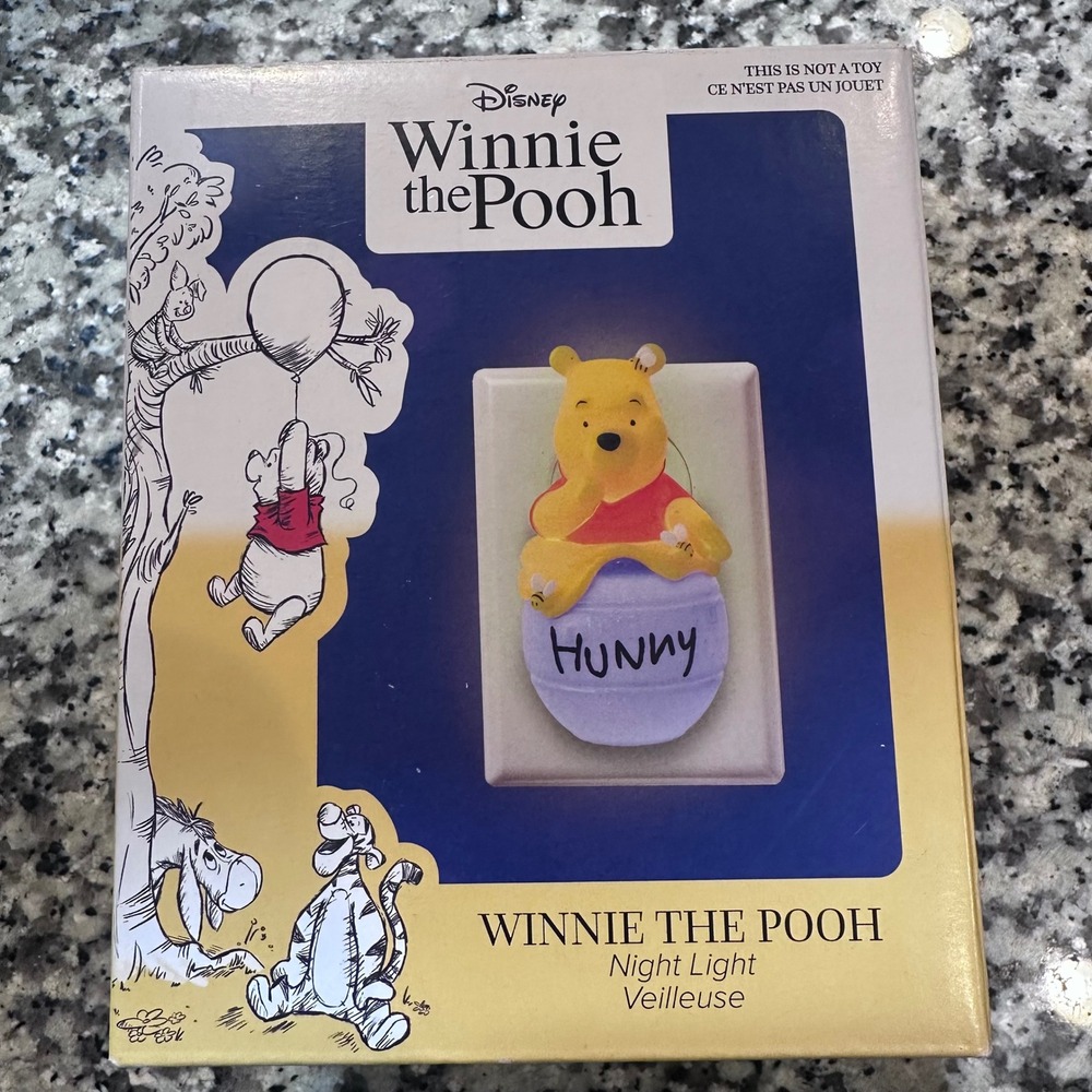 New Disney Winnie the Pooh Hunny Pot Night Light Dusk to Dawn Sensor Ukonic - Picture 1 of 7